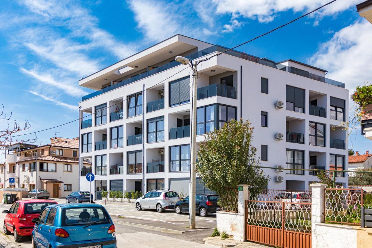 Enjoy Pula - New Apt With Terrace And Free Parking Garage Экстерьер фото