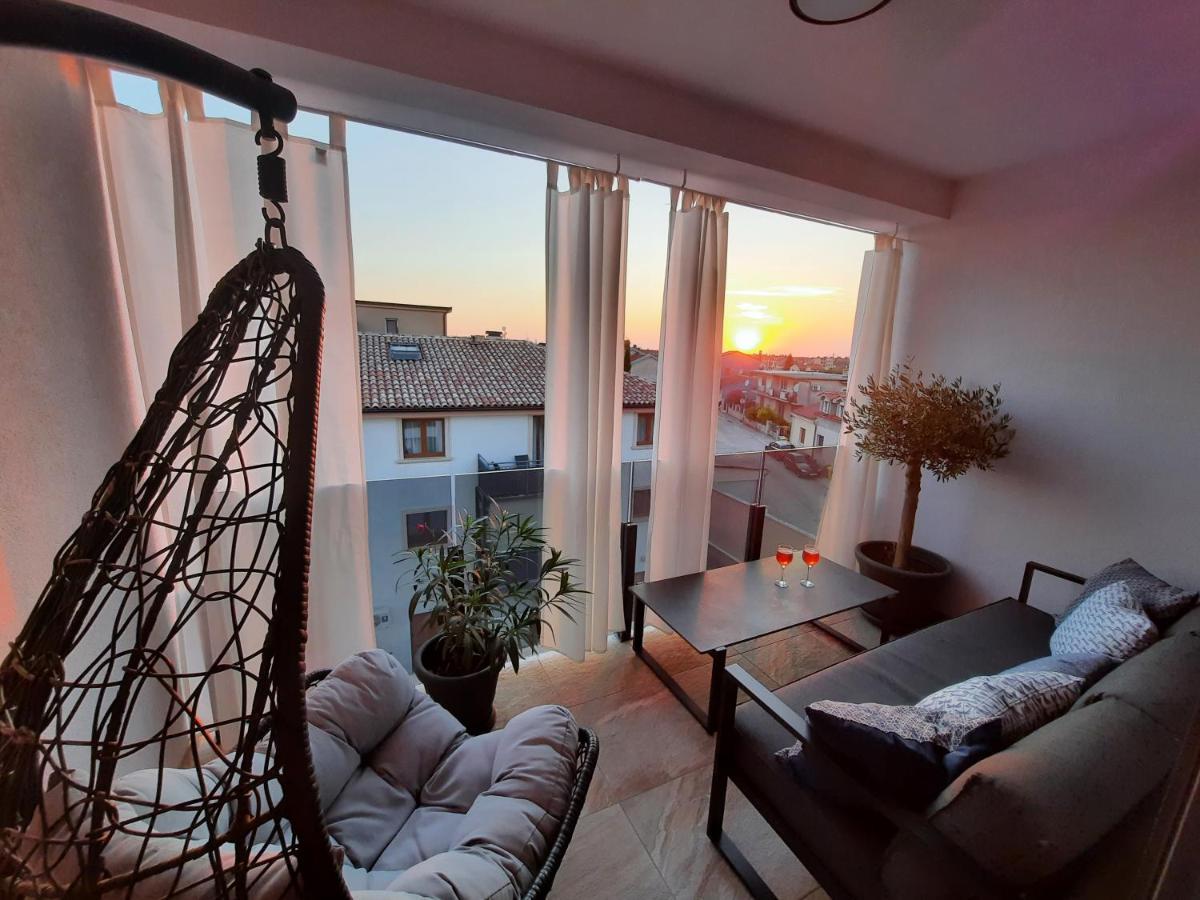Enjoy Pula - New Apt With Terrace And Free Parking Garage Экстерьер фото